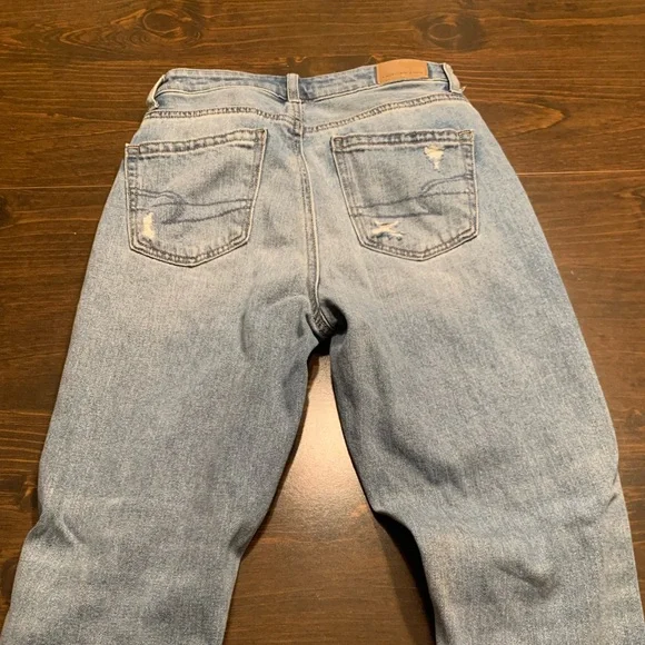 AE Ripped Mom Jean - Picture 2 of 3